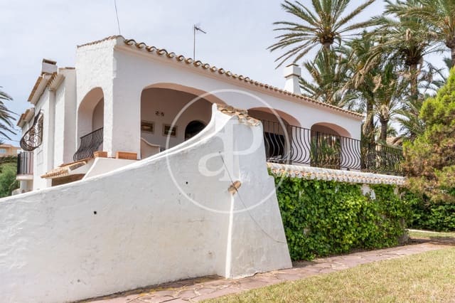 5 bedroom Villa for sale in Les Bassetes - El Marjal, Dénia - € 2,000,000 (Ref: 9132633)