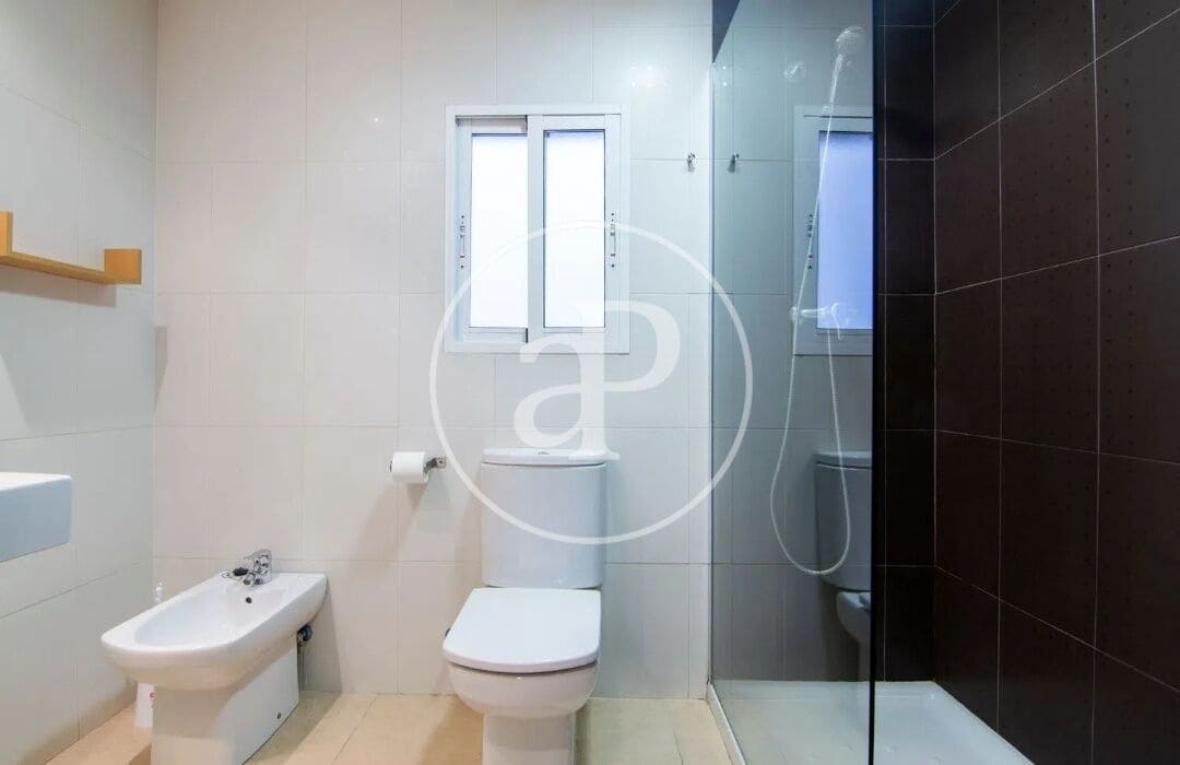 1 makuuhuone Huoneisto vuokrattavana paikassa Valencia kaupunki - 1 500 € (Ref: 9134688)