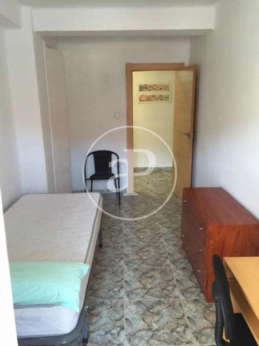 4 camera da letto Appartamento da affittare in Valencia citta - 1.500 € (Rif: 9134689)