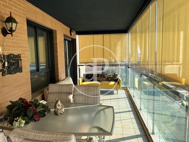 3 sovrum Lägenhet att hyra i Mislata med pool - 1 800 € (Ref: 9137398)
