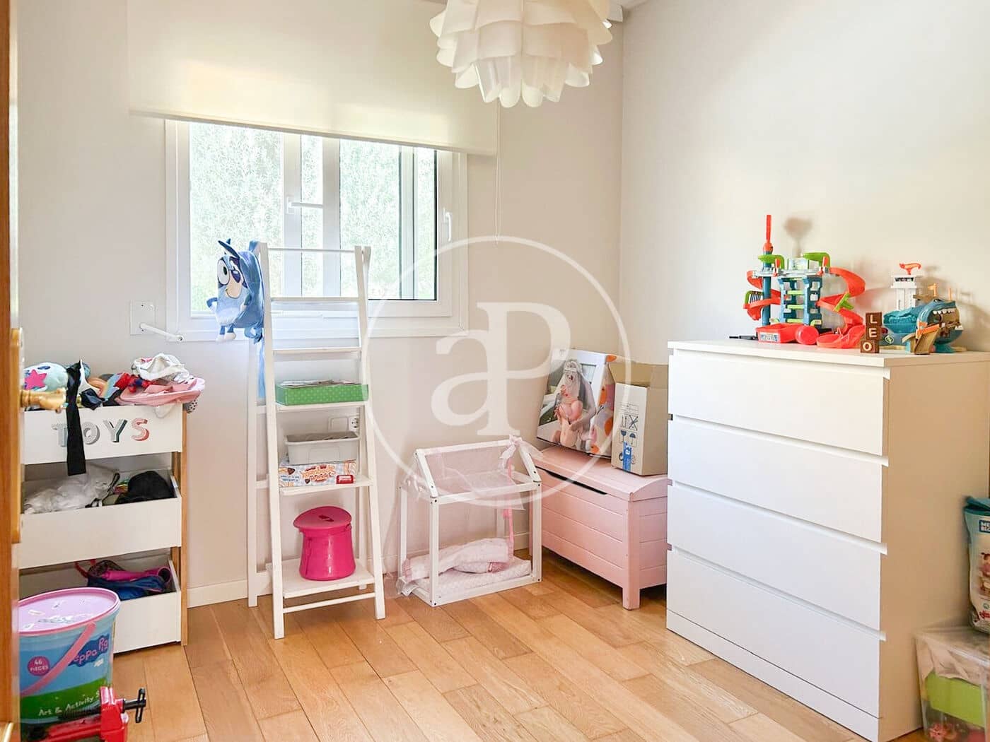 4 soverom Villa til salgs i Chiva med svømmebasseng - € 279 000 (Ref: 9142944)