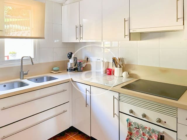 4 soverom Villa til salgs i Chiva med svømmebasseng - € 279 000 (Ref: 9142944)