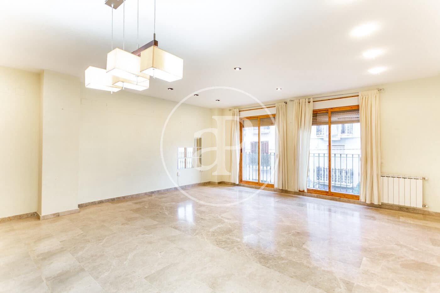 Apartamento de 3 habitaciones en Mislata en alquiler - 1.800 € (Ref: 9142945)