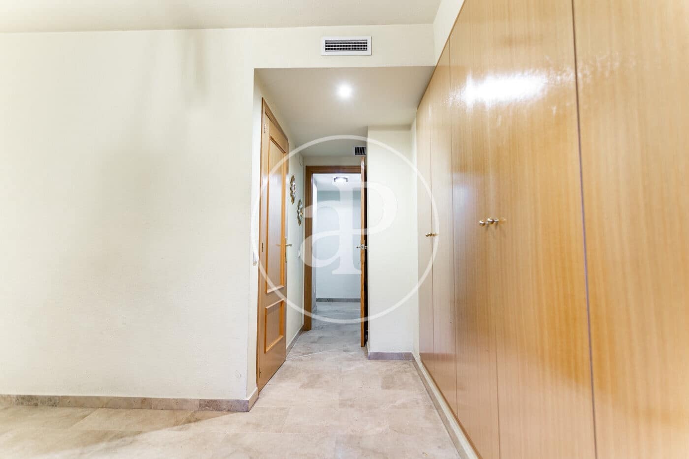 Apartamento de 3 habitaciones en Mislata en alquiler - 1.800 € (Ref: 9142945)