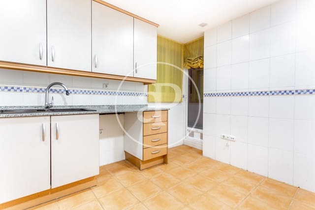 3 makuuhuone Huoneisto vuokrattavana paikassa Mislata - 1 800 € (Ref: 9142945)
