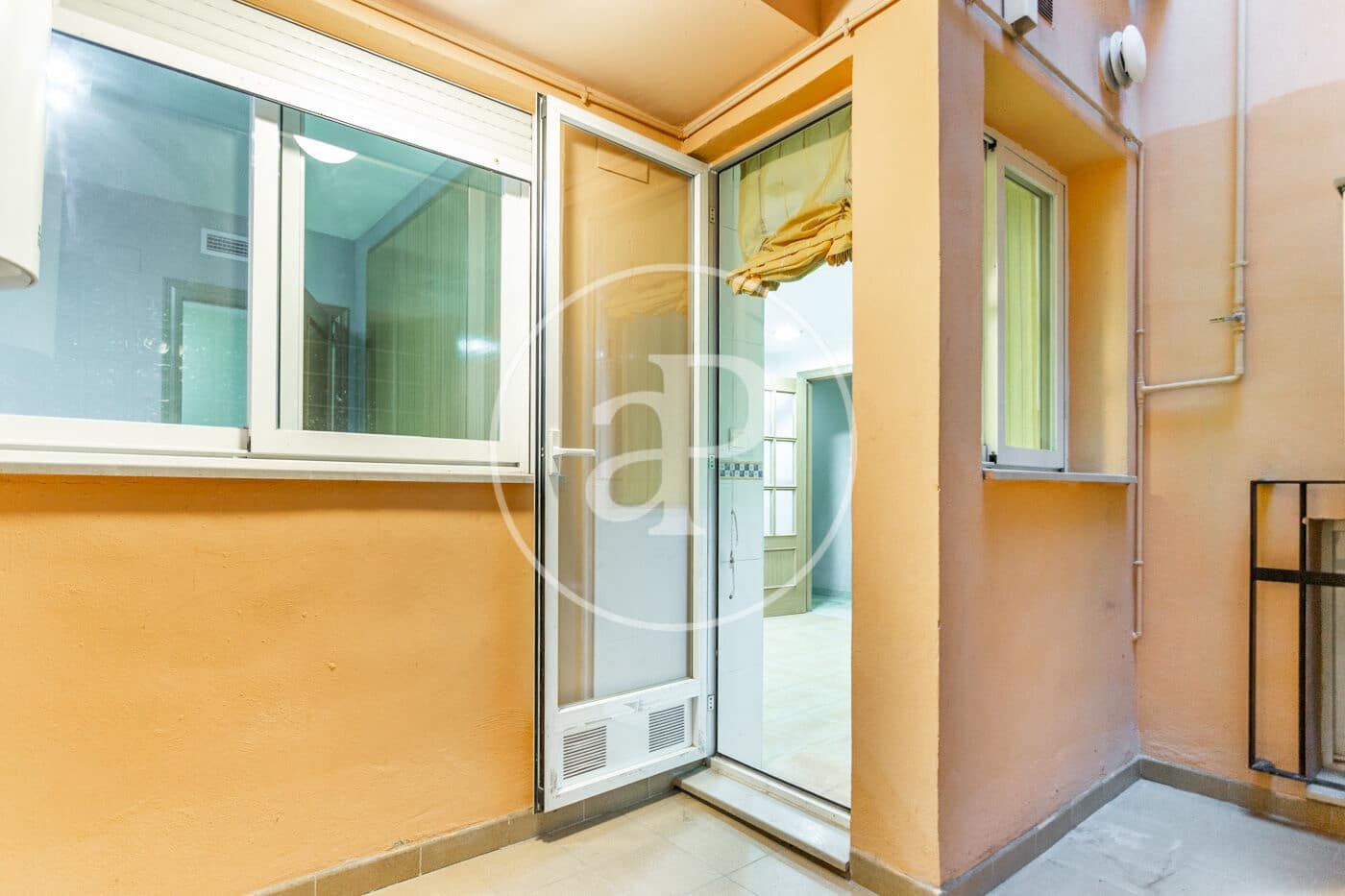 Apartamento de 3 habitaciones en Mislata en alquiler - 1.800 € (Ref: 9142945)
