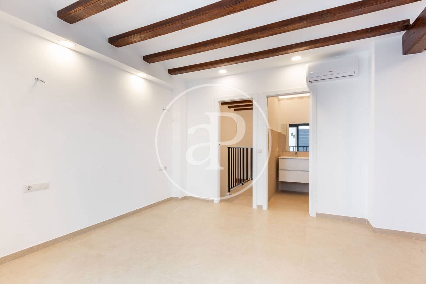 3 Zimmer Villa zu verkaufen in Valencia Stadt mit Pool - 670.000 € (Ref: 9142946)