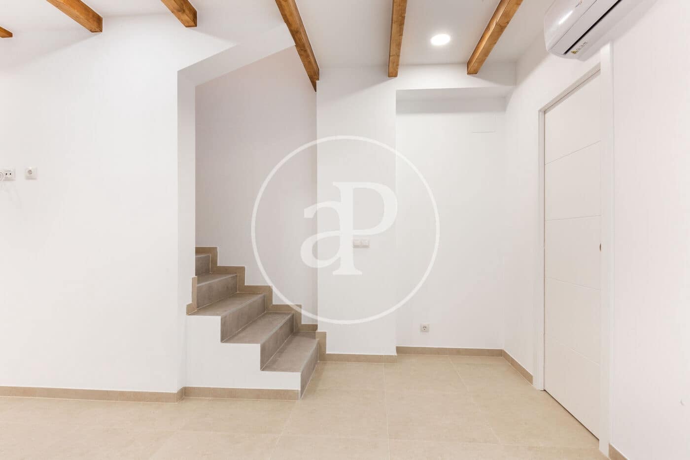 3 Zimmer Villa zu verkaufen in Valencia Stadt mit Pool - 670.000 € (Ref: 9142946)