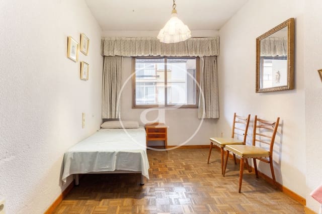 4 soveværelse Lejlighed til salg i Exposicio, Valencia by - € 690.000 (Ref: 9142949)