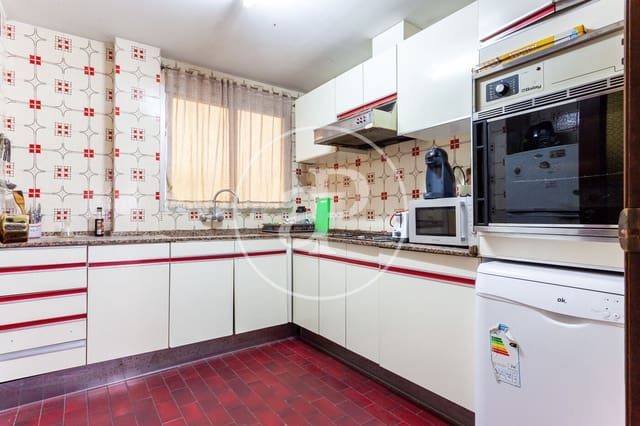 4 soveværelse Lejlighed til salg i Exposicio, Valencia by - € 690.000 (Ref: 9142949)