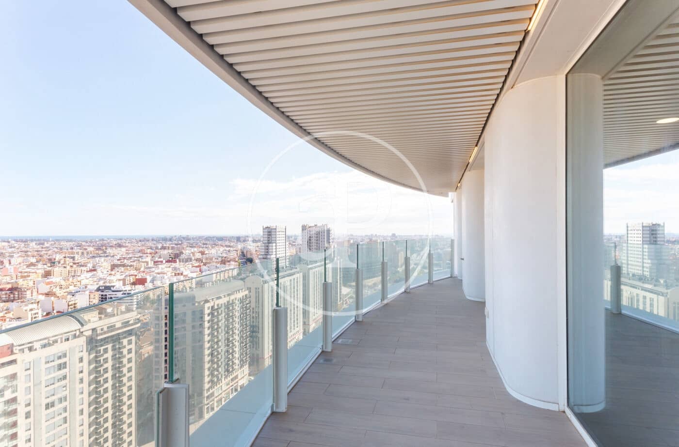 3 quarto Apartamento para arrendar em Valencia cidade com piscina - 4 900 € (Ref: 9142951)