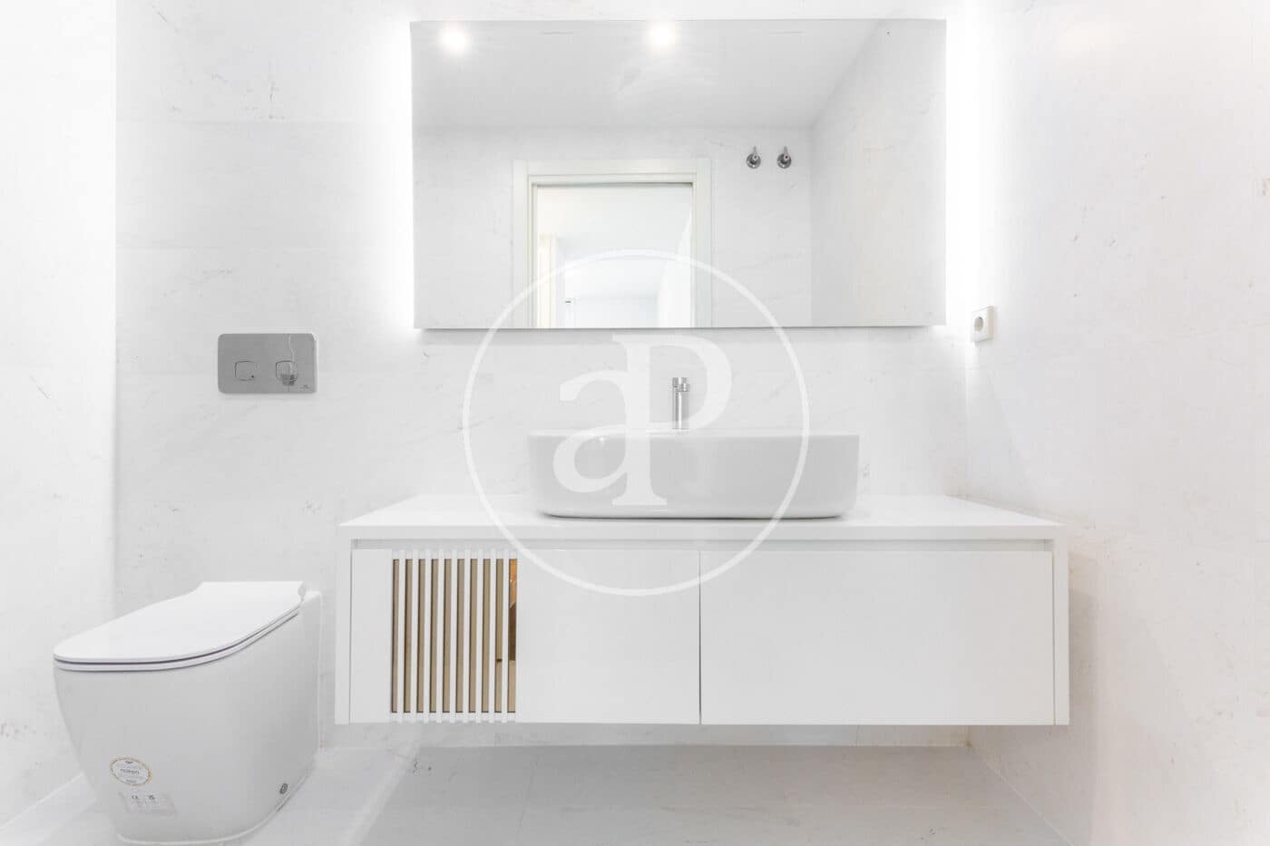 3 quarto Apartamento para arrendar em Valencia cidade com piscina - 4 900 € (Ref: 9142951)
