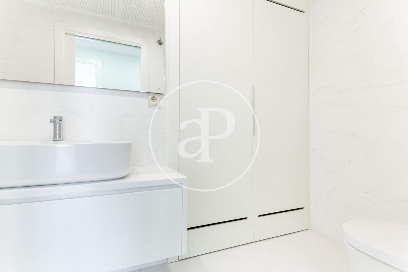 3 quarto Apartamento para arrendar em Valencia cidade com piscina - 4 900 € (Ref: 9142951)