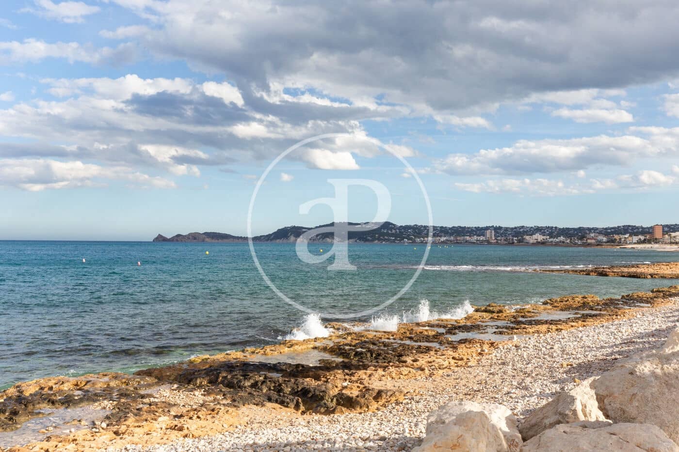 2 bedroom Apartment for rent in Javea / Xabia with pool - € 950 (Ref: 9147476)