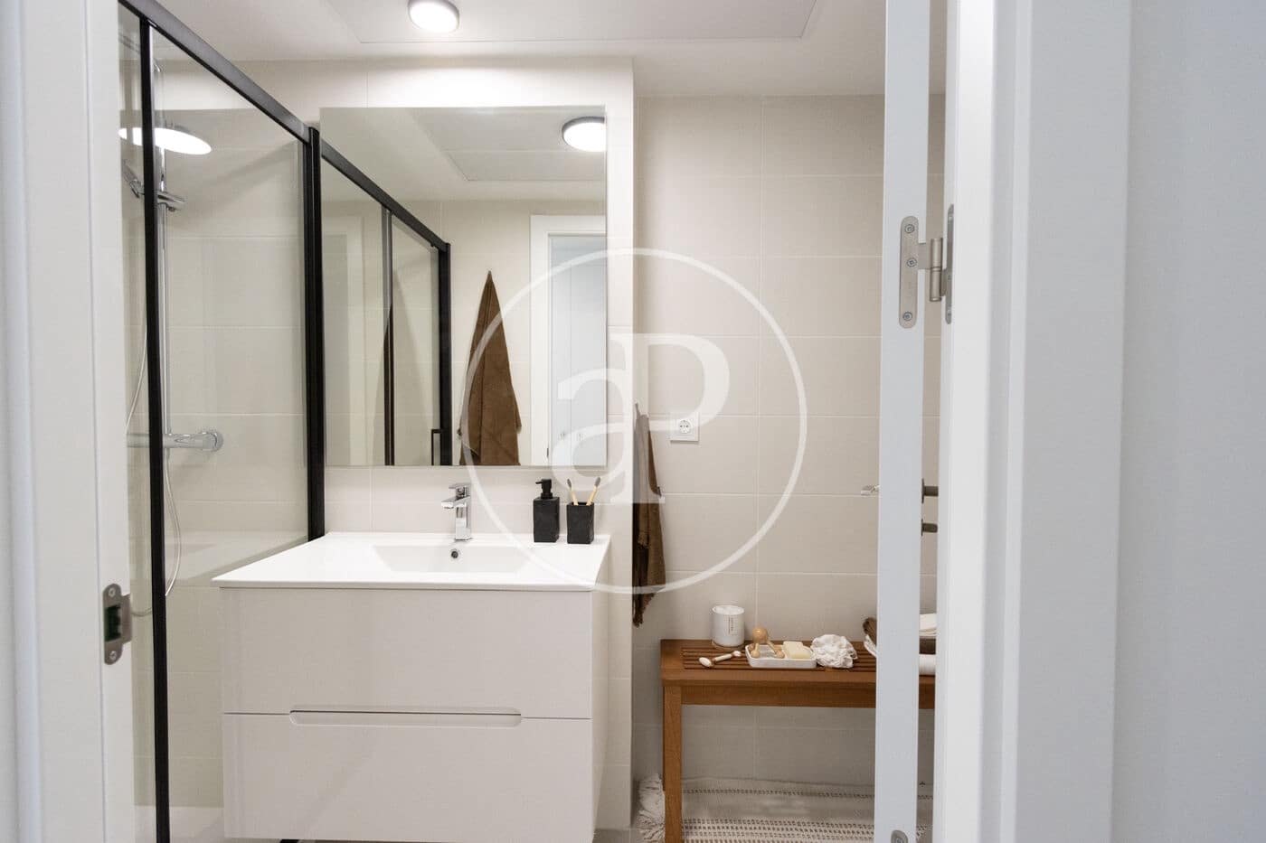 2 soverom Leilighet til salgs i Valencia by med svømmebasseng - € 479 000 (Ref: 9149636)