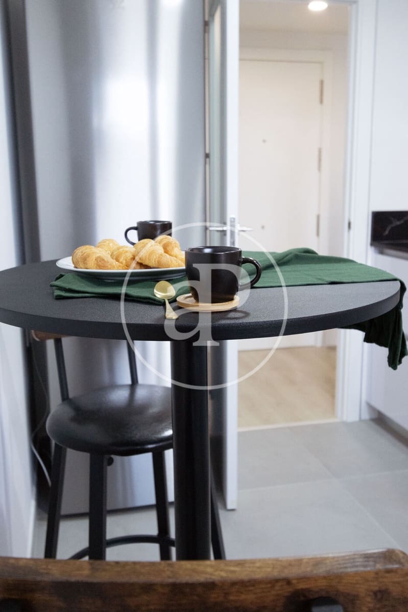 2 soverom Leilighet til salgs i Valencia by med svømmebasseng - € 479 000 (Ref: 9149636)