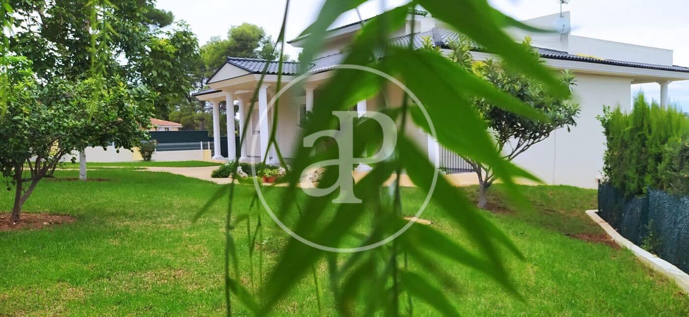 4 soveværelse Villa til leje i Picassent - € 3.100 (Ref: 9149638)