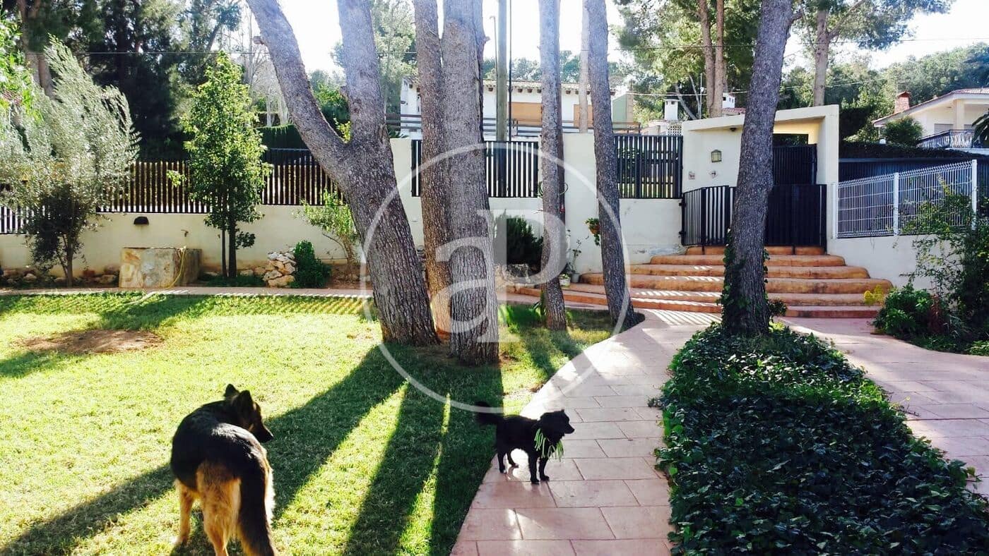 4 soveværelse Villa til leje i Picassent - € 3.100 (Ref: 9149638)