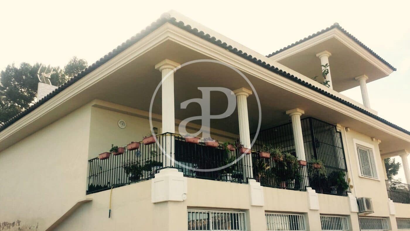 4 soveværelse Villa til leje i Picassent - € 3.100 (Ref: 9149638)