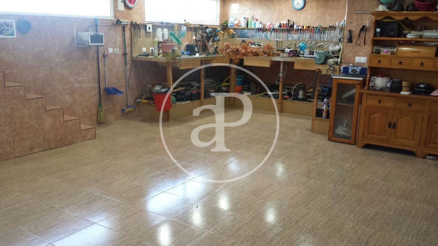 4 soveværelse Villa til leje i Picassent - € 3.100 (Ref: 9149638)