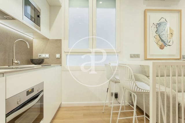 1 bedroom Apartment for rent in Sant Francesc, Valencia city - € 1,800 (Ref: 9154360)