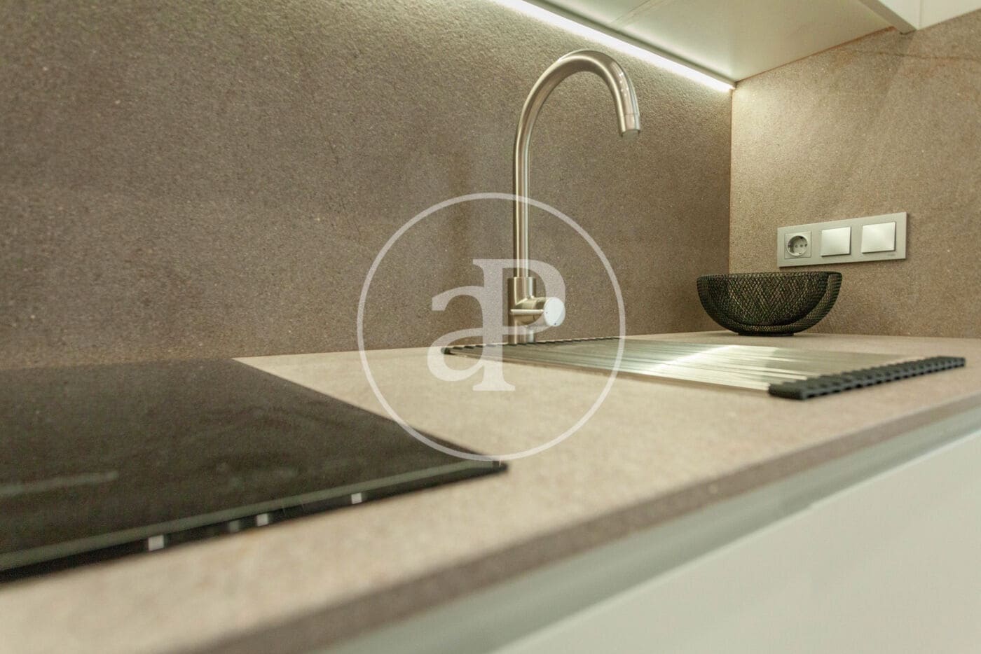 1 bedroom Apartment for rent in Valencia city - € 1,800 (Ref: 9154360)