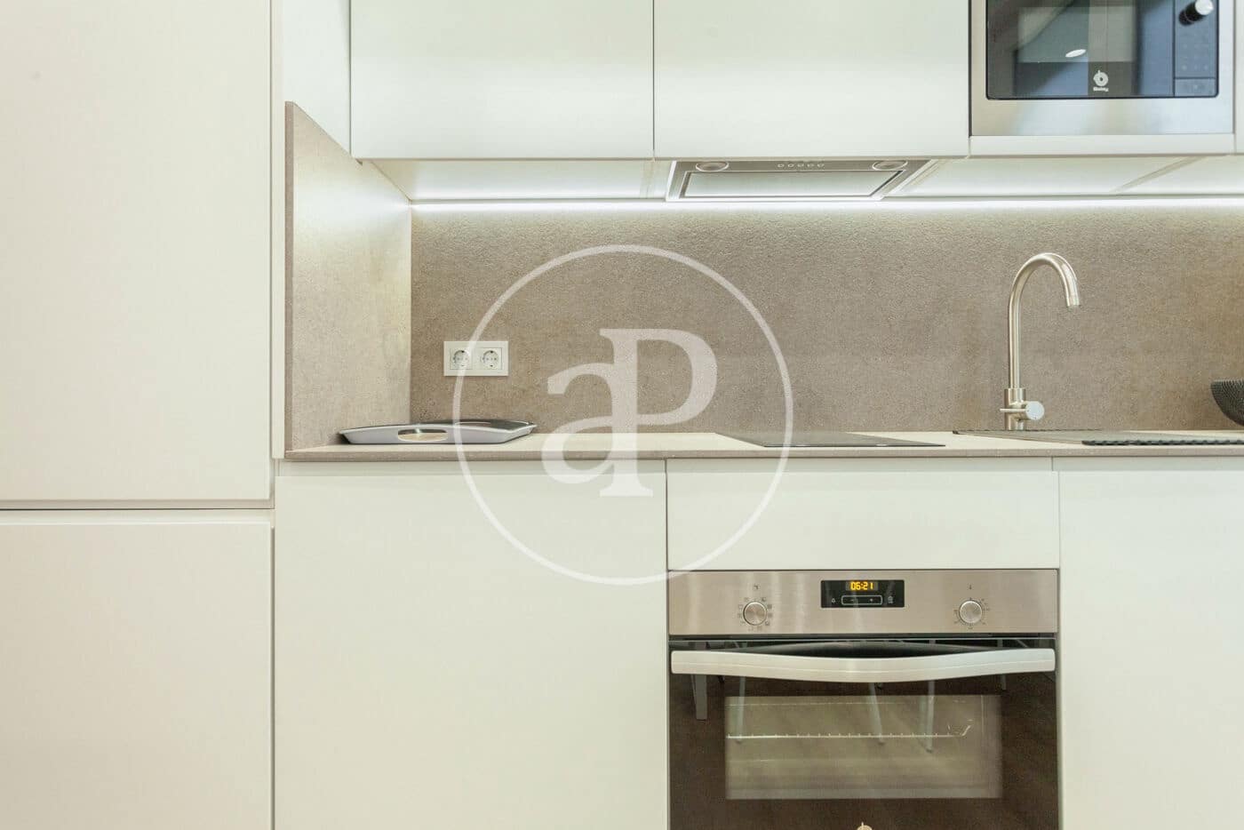 1 bedroom Apartment for rent in Valencia city - € 1,800 (Ref: 9154360)
