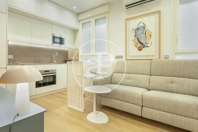 1 bedroom Apartment for rent in Sant Francesc, Valencia city - € 1,800 (Ref: 9154360)