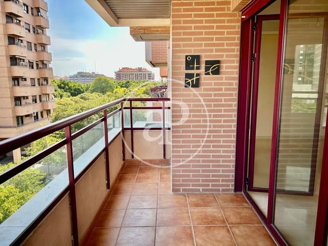 3 soveværelse Lejlighed til leje i Ciutat de les Arts i de les Ciencies, Valencia by med swimmingpool - € 1.500 (Ref: 9154362)