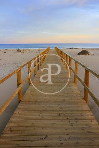 2 soveværelse Lejlighed til salg i Arenales del Sol med swimmingpool - € 365.000 (Ref: 9164029)