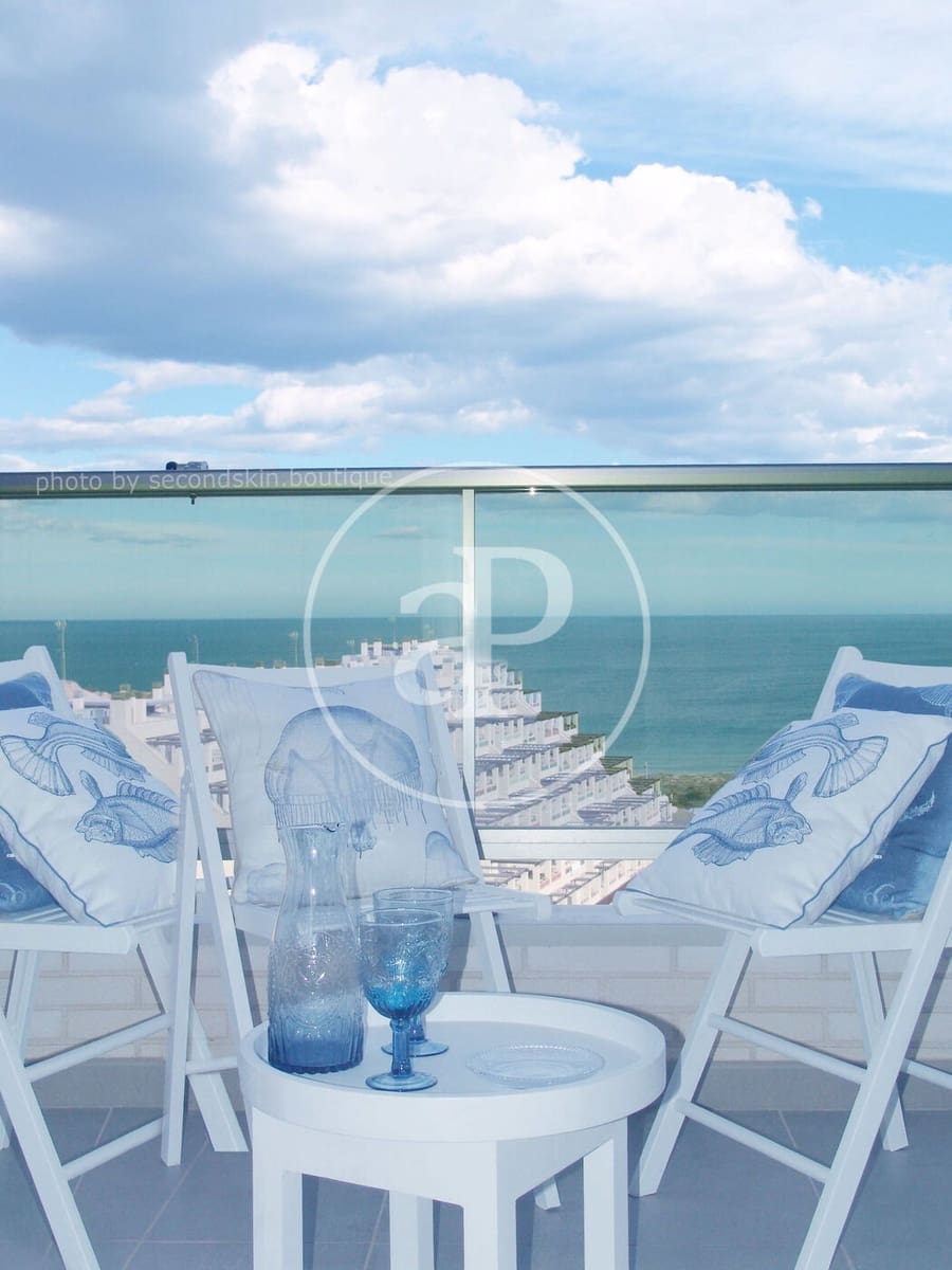 2 soveværelse Lejlighed til salg i Arenales del Sol med swimmingpool - € 365.000 (Ref: 9164029)