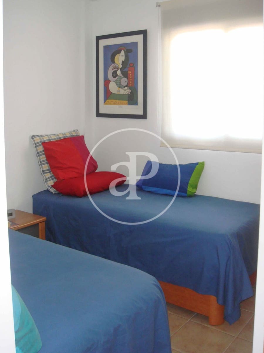 2 soveværelse Lejlighed til salg i Arenales del Sol med swimmingpool - € 365.000 (Ref: 9164029)