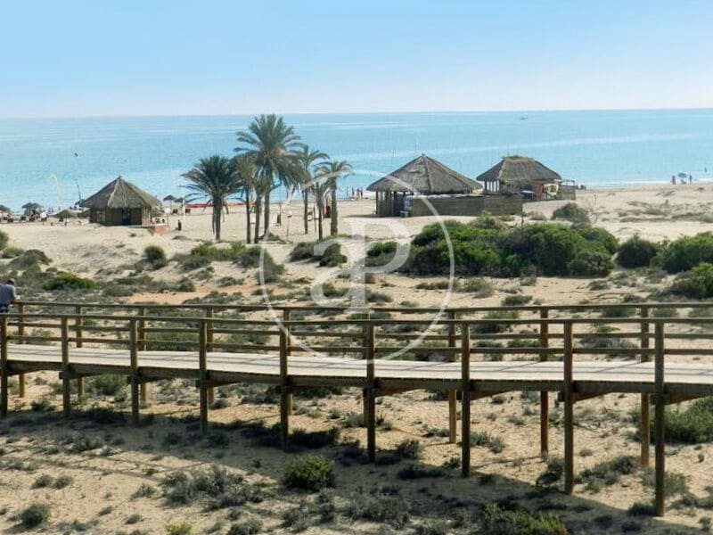 2 soveværelse Lejlighed til salg i Arenales del Sol med swimmingpool - € 365.000 (Ref: 9164029)