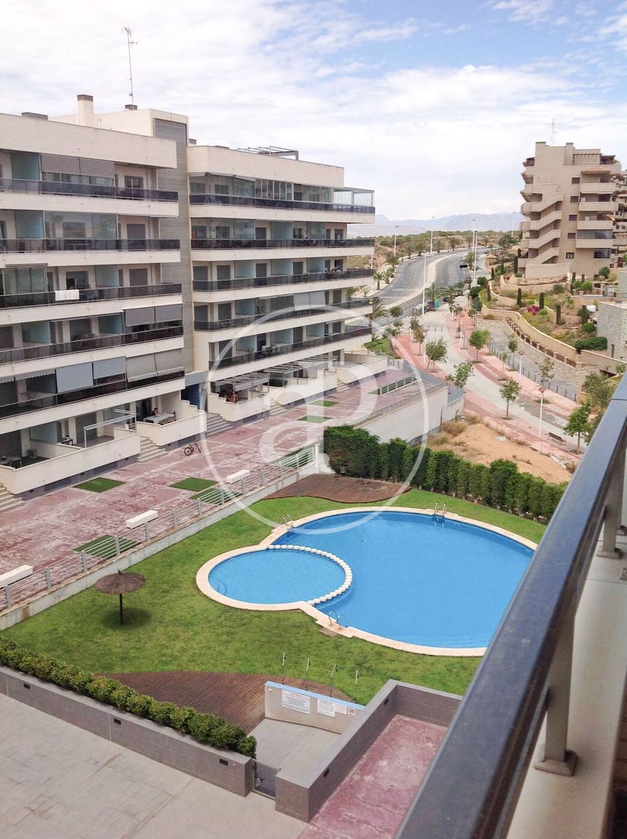 2 soveværelse Lejlighed til salg i Arenales del Sol med swimmingpool - € 365.000 (Ref: 9164029)
