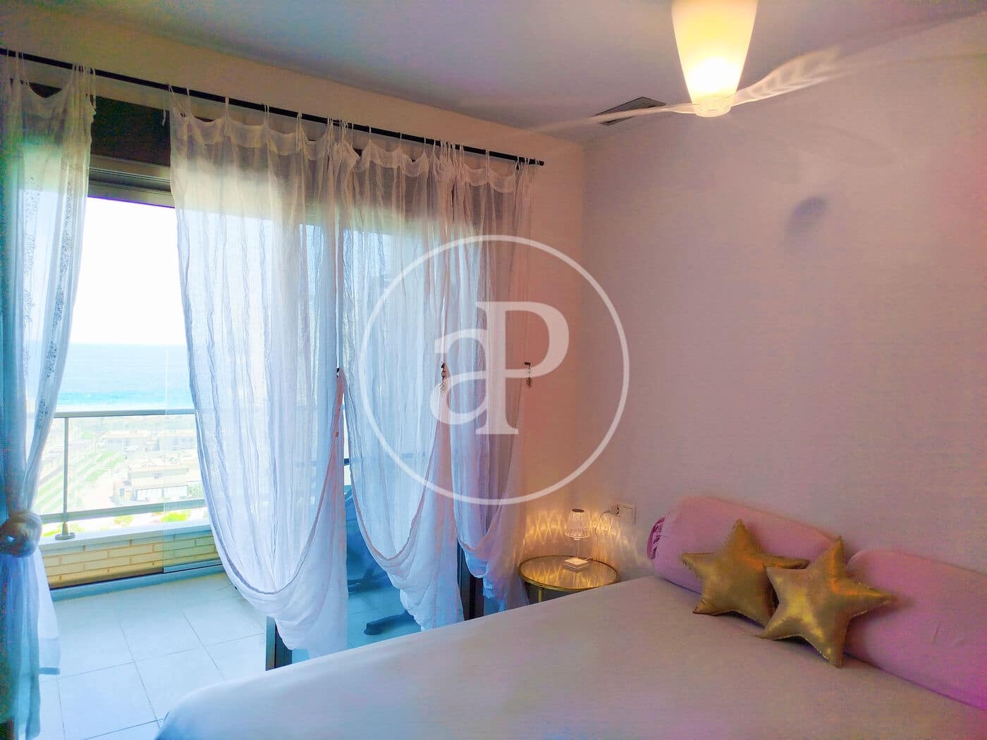 2 soveværelse Lejlighed til salg i Arenales del Sol med swimmingpool - € 365.000 (Ref: 9164029)