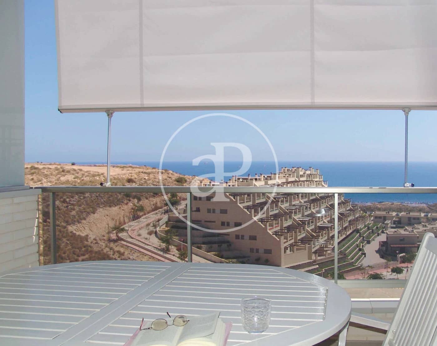 2 soveværelse Lejlighed til salg i Arenales del Sol med swimmingpool - € 365.000 (Ref: 9164029)