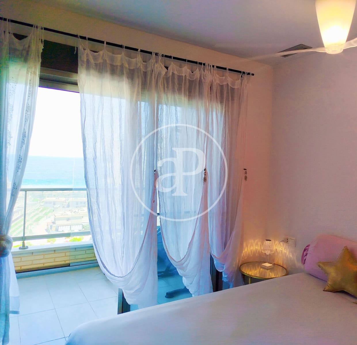 2 soveværelse Lejlighed til salg i Arenales del Sol med swimmingpool - € 365.000 (Ref: 9164029)