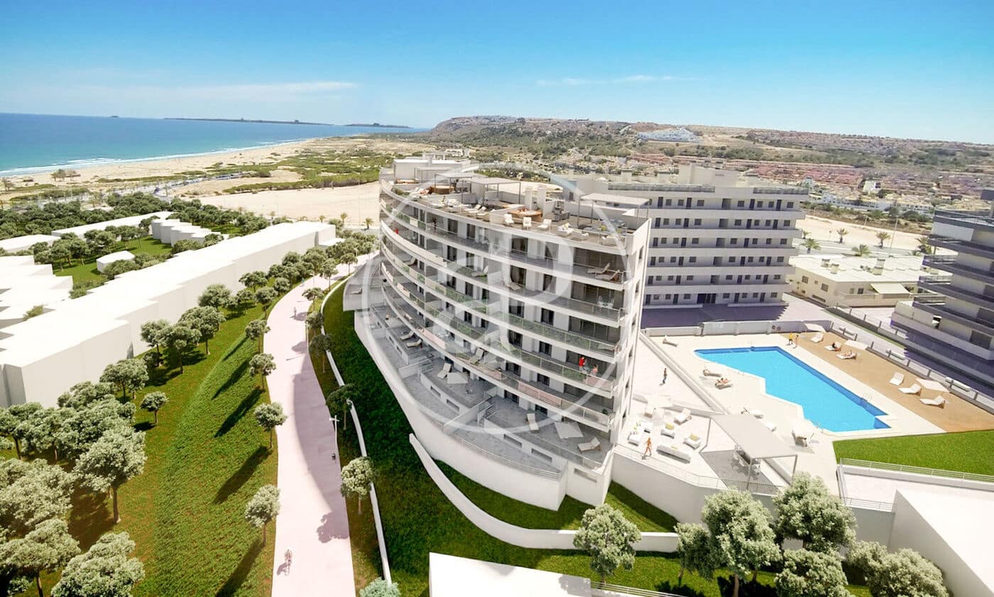 2 soveværelse Lejlighed til salg i Arenales del Sol med swimmingpool - € 365.000 (Ref: 9164029)