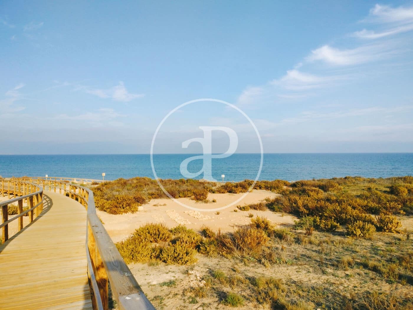 2 soveværelse Lejlighed til salg i Arenales del Sol med swimmingpool - € 365.000 (Ref: 9164029)