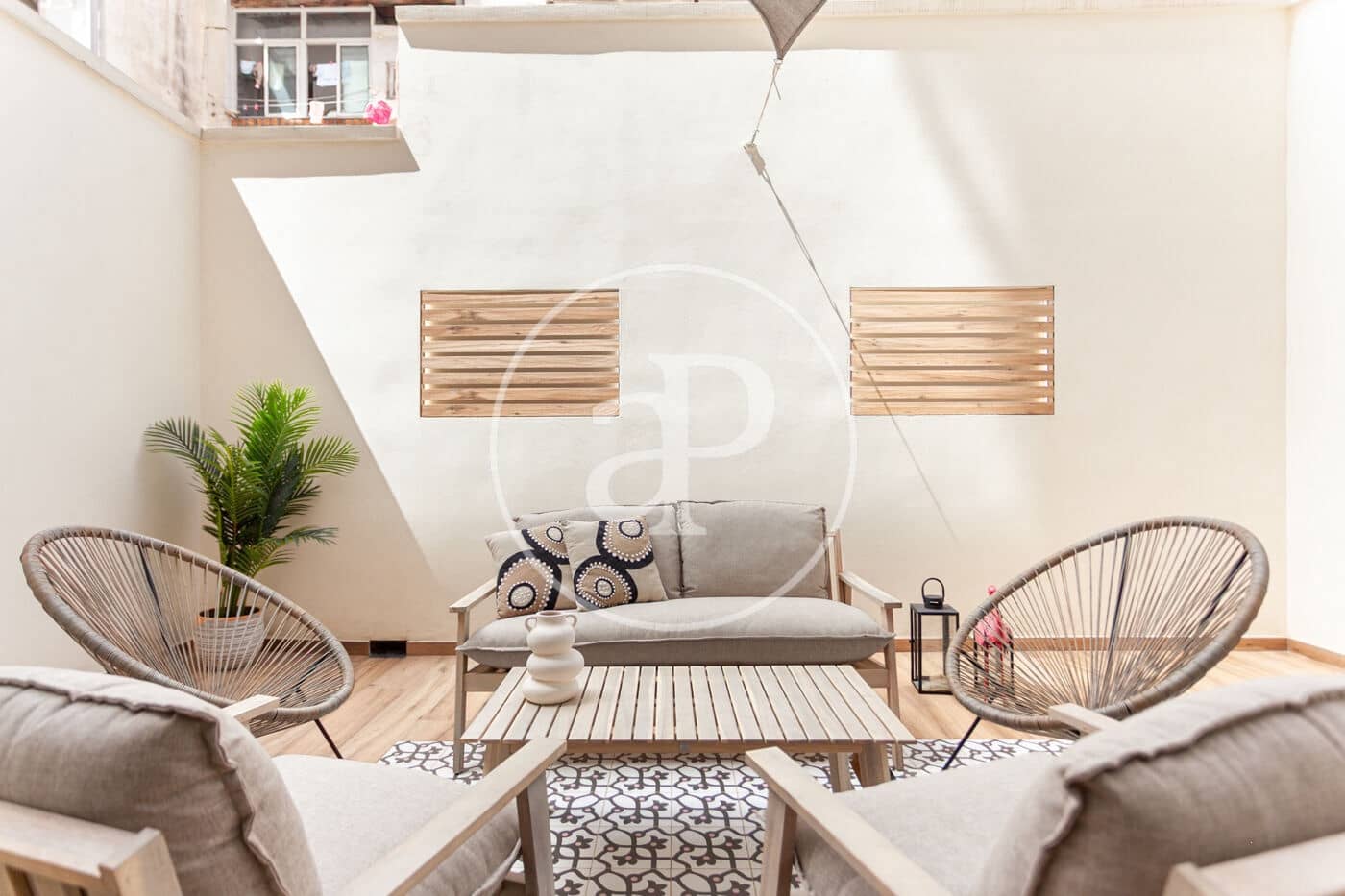 2 soverom Leilighet til leie i Valencia by - € 2 000 (Ref: 9166017)