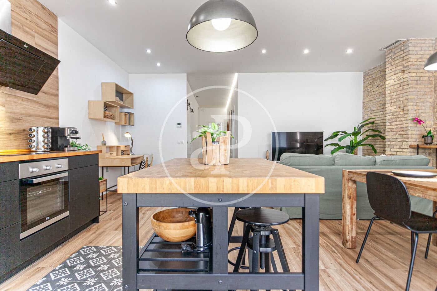 2 soverom Leilighet til leie i Valencia by - € 2 000 (Ref: 9166017)