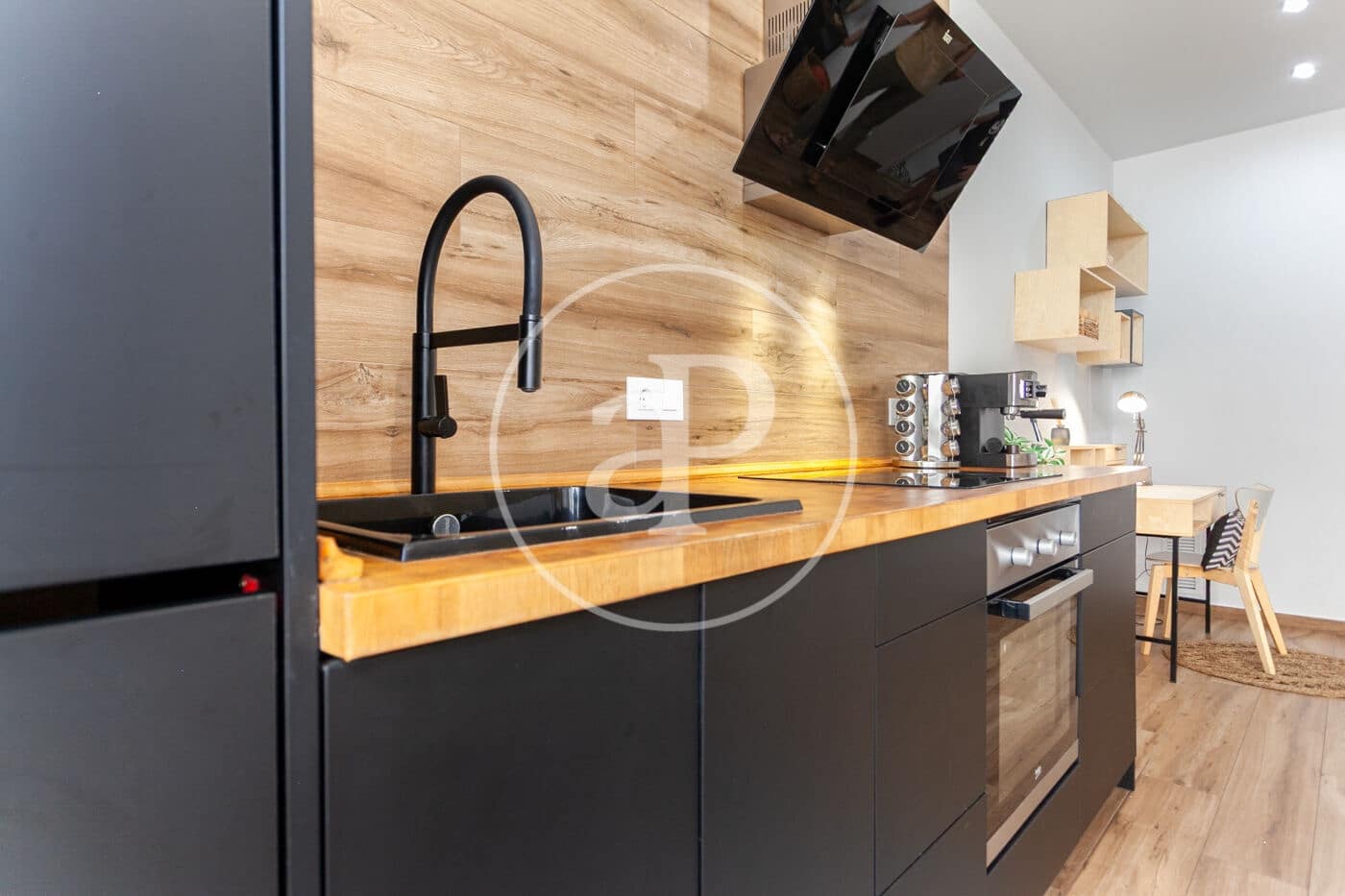 2 soverom Leilighet til leie i Valencia by - € 2 000 (Ref: 9166017)