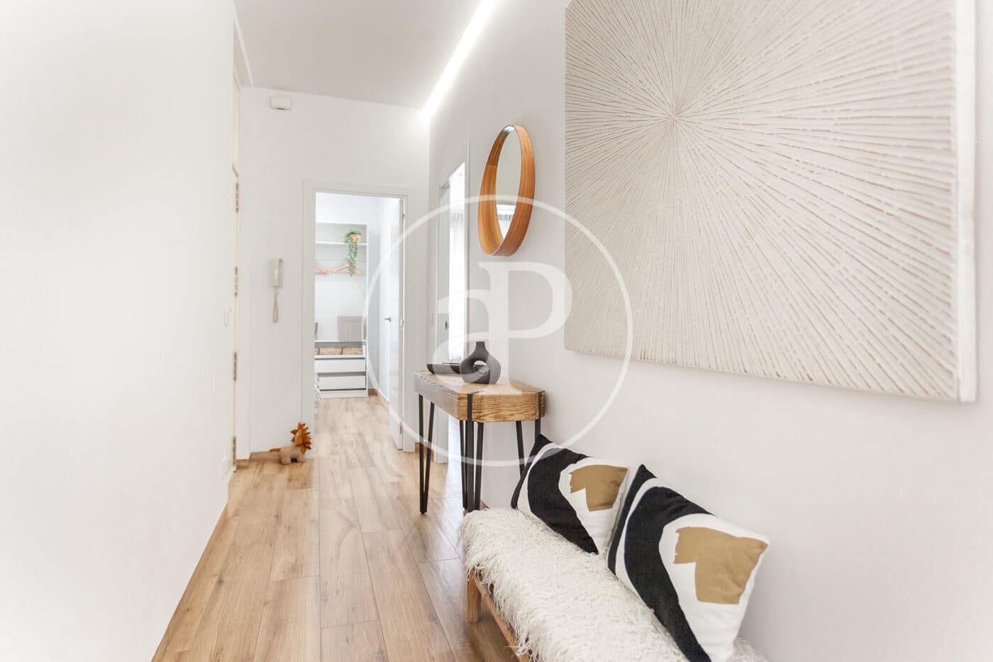 2 soverom Leilighet til leie i Valencia by - € 2 000 (Ref: 9166017)