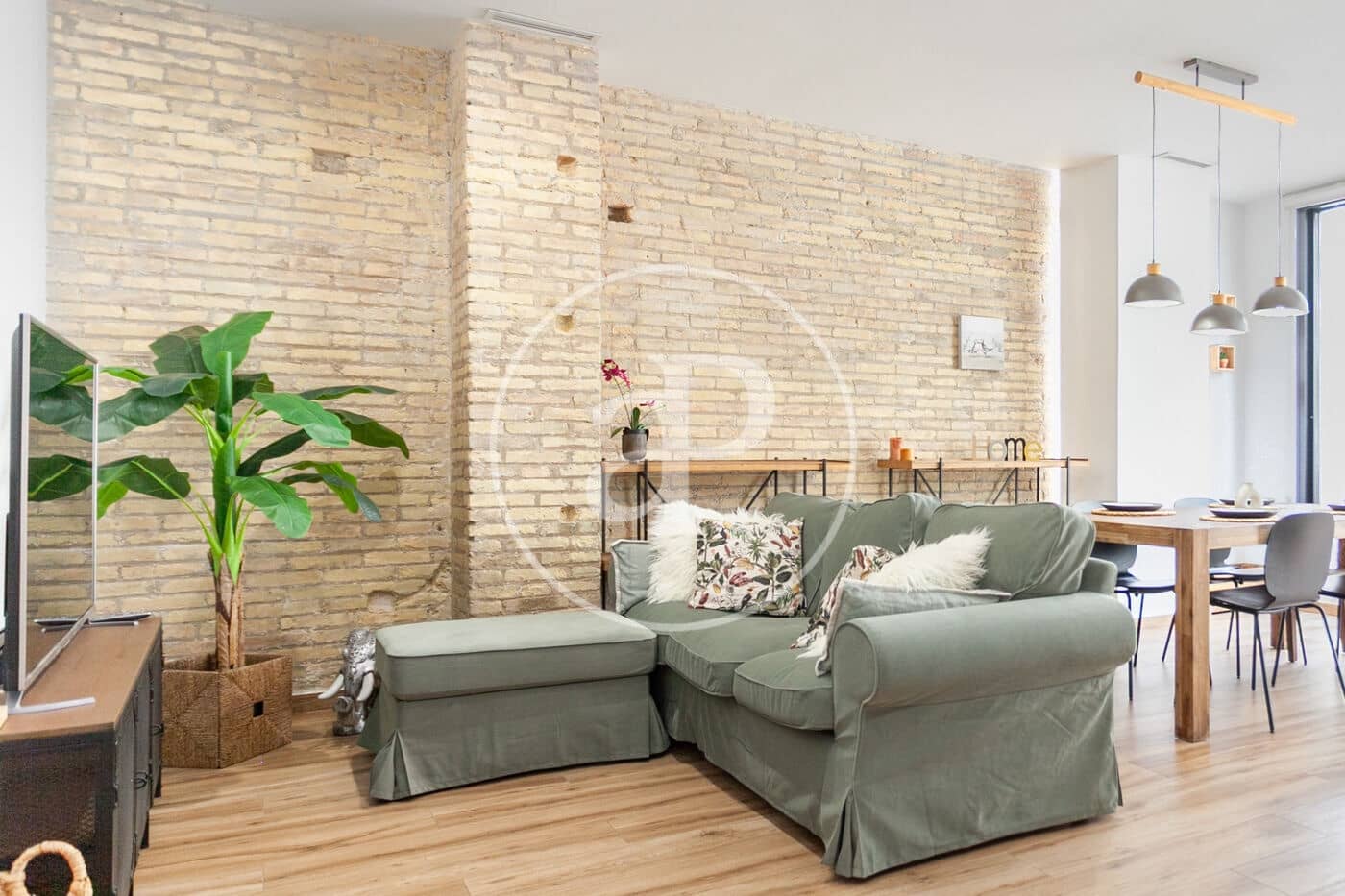 2 soverom Leilighet til leie i Valencia by - € 2 000 (Ref: 9166017)