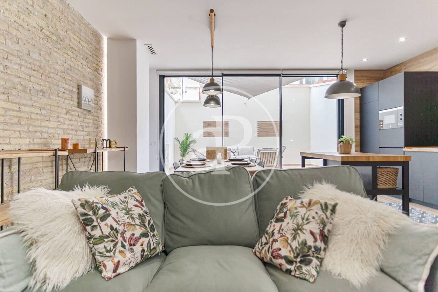 2 soverom Leilighet til leie i Valencia by - € 2 000 (Ref: 9166017)