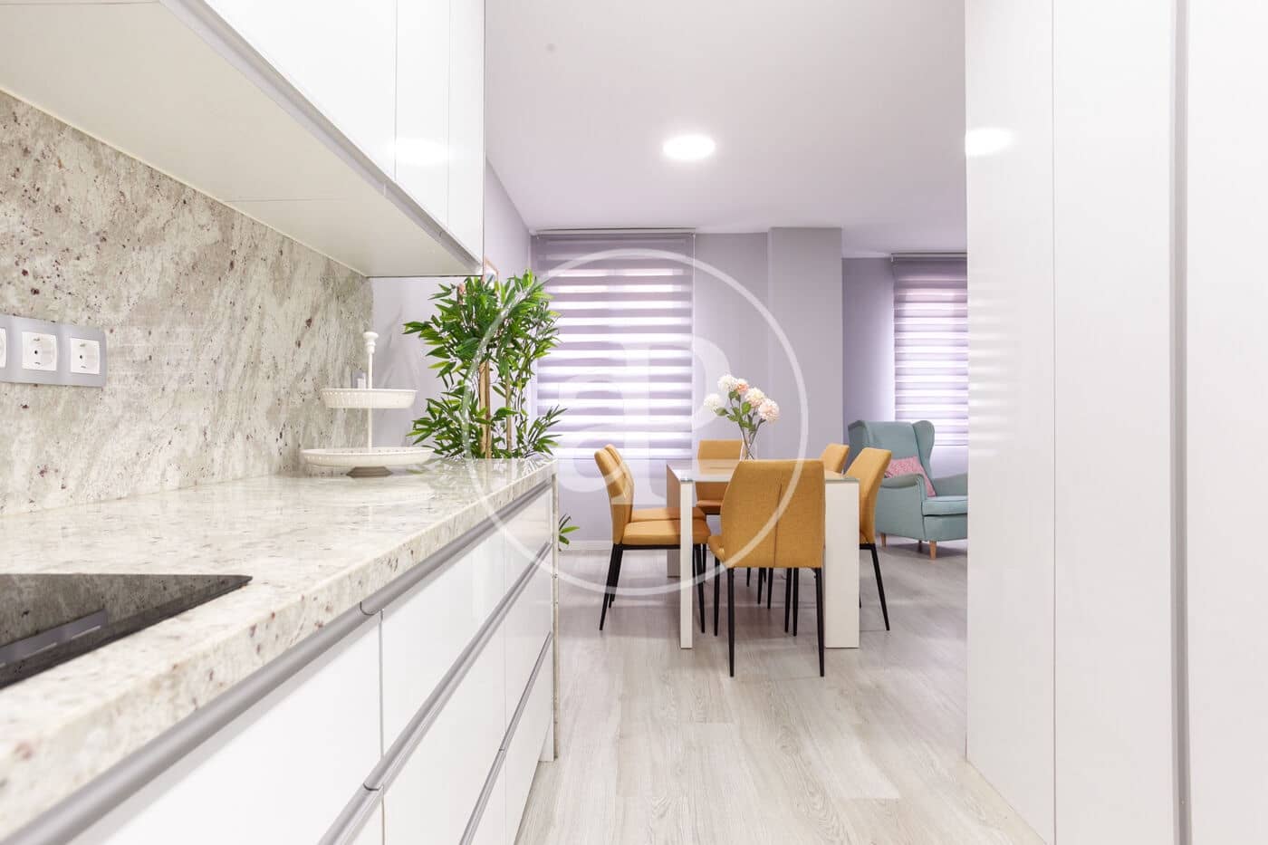 4 bedroom Apartment for rent in Valencia city - € 1,900 (Ref: 9169749)