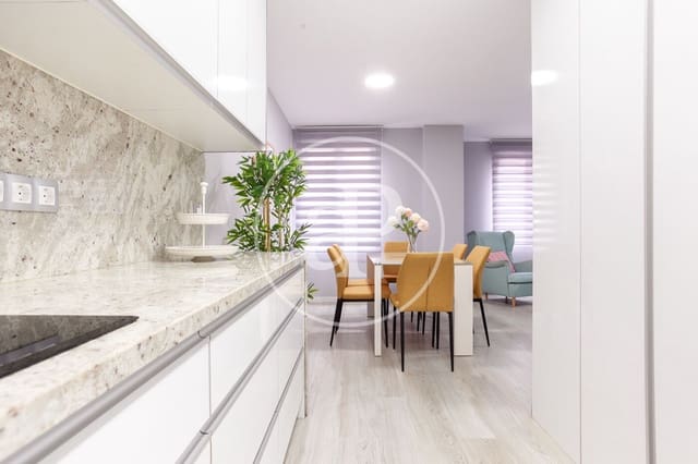 4 makuuhuone Huoneisto vuokrattavana paikassa Nou Moles, Valencia kaupunki - 1 900 € (Ref: 9169749)