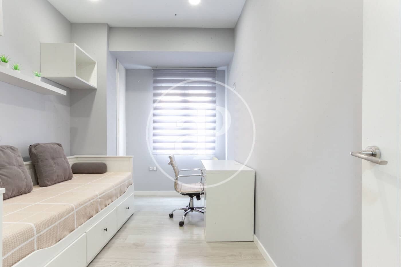 4 bedroom Apartment for rent in Valencia city - € 1,900 (Ref: 9169749)