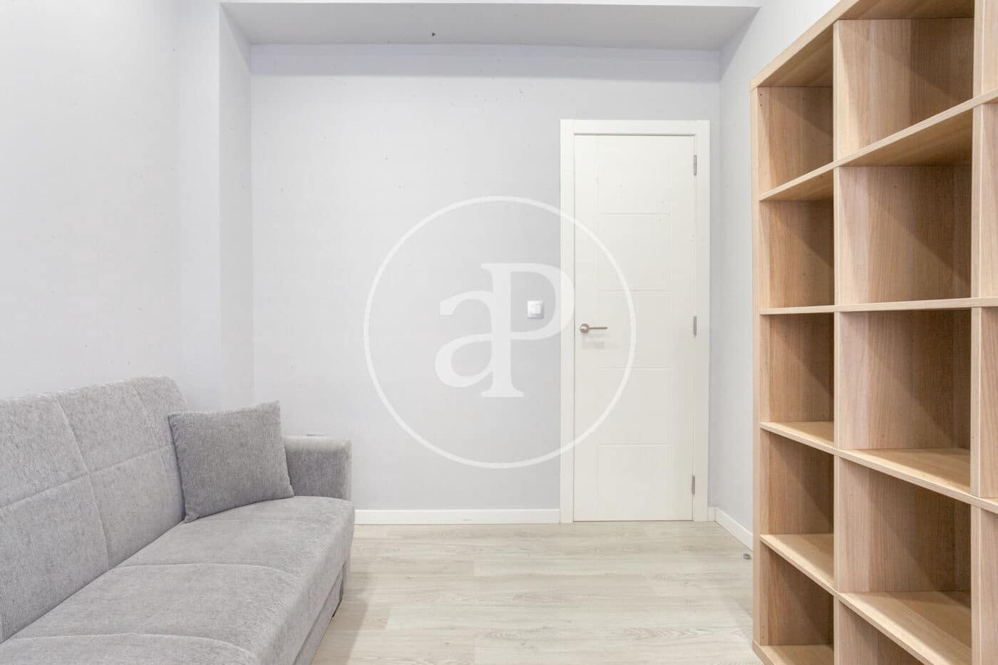 4 bedroom Apartment for rent in Valencia city - € 1,900 (Ref: 9169749)