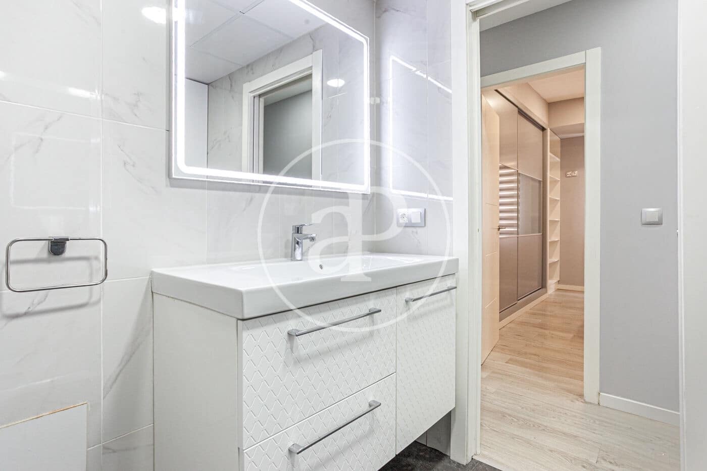 4 bedroom Apartment for rent in Valencia city - € 1,900 (Ref: 9169749)